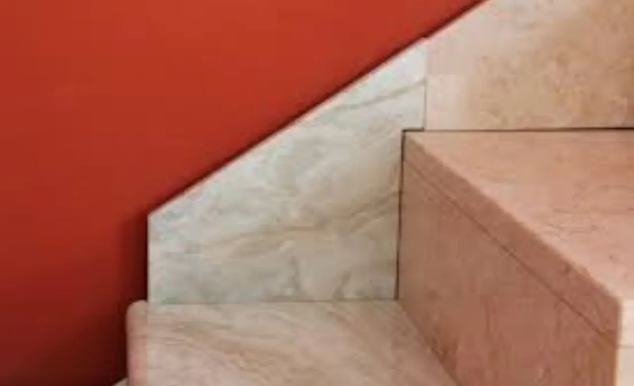 Quante volte bisognerebbe pulire le scale in condominio: la risposta lascia a bocca aperta